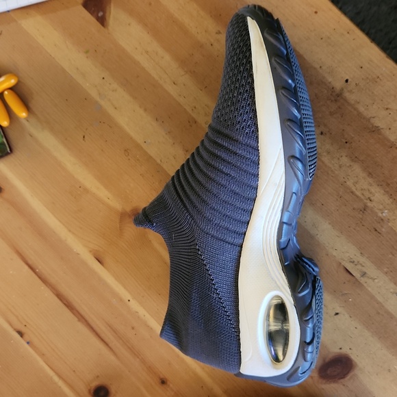 STQ Women's Walking Shoes, size 7 - Picture 3 of 4